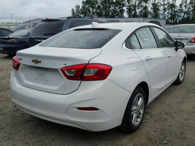 1G1BE5SM0J7107848 - 2018 CHEVROLET CRUZE LT WHITE photo 4