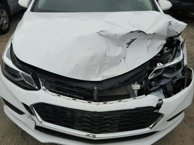 1G1BE5SM0J7107848 - 2018 CHEVROLET CRUZE LT WHITE photo 7