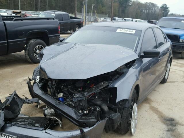 3VW2K7AJ8DM379574 - 2013 VOLKSWAGEN JETTA BASE GRAY photo 2