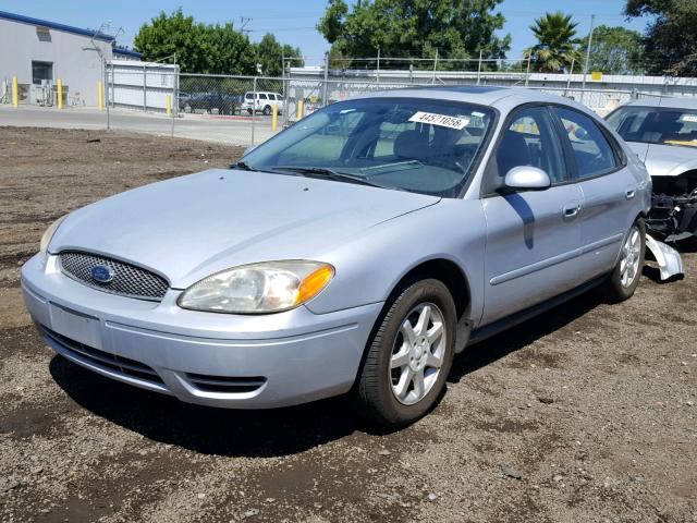 1FAFP56U26A214610 - 2006 FORD TAURUS SEL SILVER photo 2