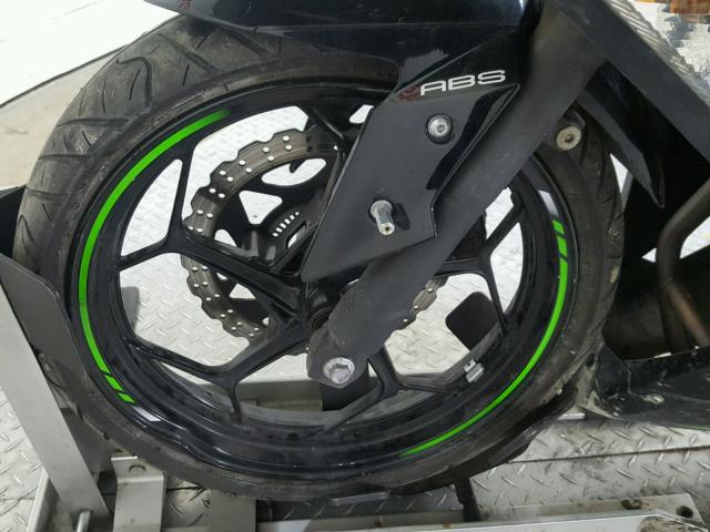 JKAEX8B14GDA25649 - 2016 KAWASAKI EX300 B GREEN photo 17