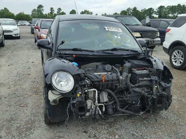 3VWPW31C49M518854 - 2009 VOLKSWAGEN NEW BEETLE 黑色 照片 1