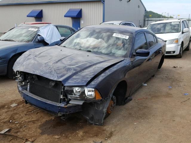 2C3CDXCT5DH579685 - 2013 DODGE CHARGER R/ BLUE photo 2