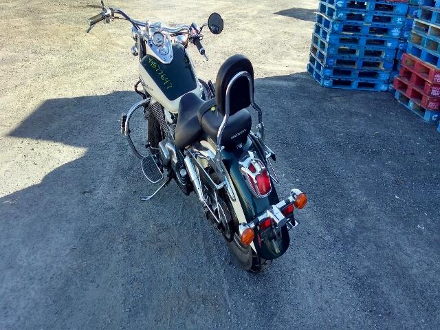 JH2RC44E1XM200035 - 1999 HONDA VT750 CD3 GREEN photo 3