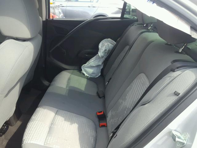 1G1JB5SH7H4153406 - 2017 CHEVROLET SONIC LS 银色 照片 6