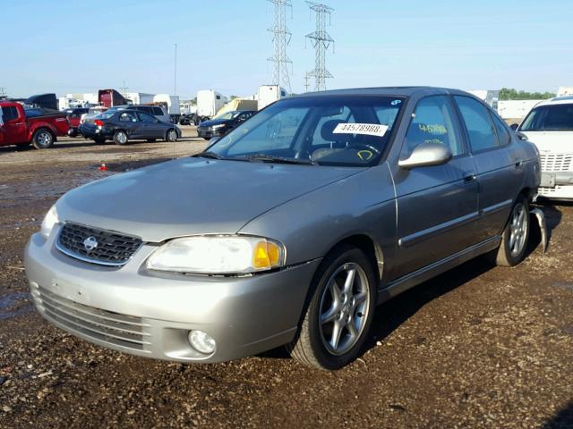 3N1BB51D2YL104525 - 2000 NISSAN SENTRA SE SILVER photo 2