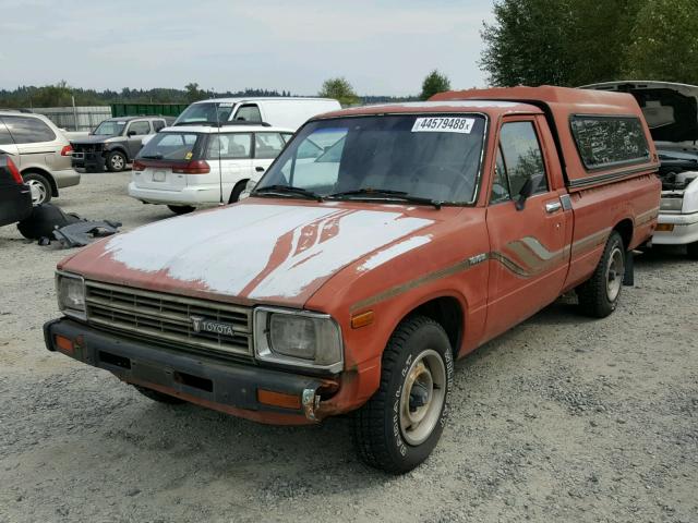 JT4RN44S1D1122040 - 1983 TOYOTA PICKUP 1/2 RED photo 2