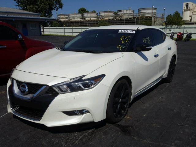 1N4AA6AP2HC408130 - 2017 NISSAN MAXIMA 3.5 WHITE photo 2