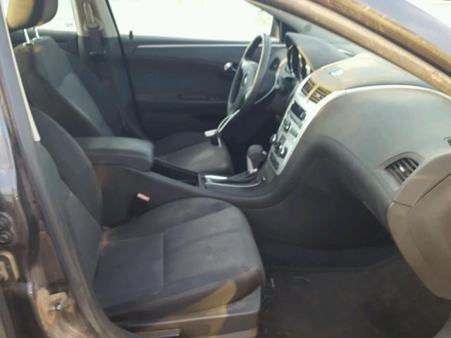 1G1ZC5E09CF369115 - 2012 CHEVROLET MALIBU 1LT SILVER photo 5