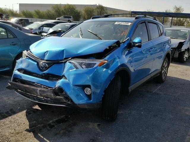 JTMRJREV6HD136361 - 2017 TOYOTA RAV4 HV LE BLUE photo 2