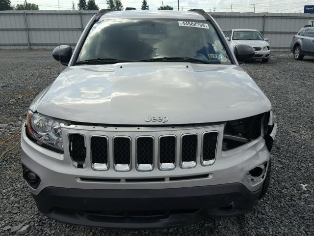 1J4NF1FBXBD218794 - 2011 JEEP COMPASS SP SILVER photo 9