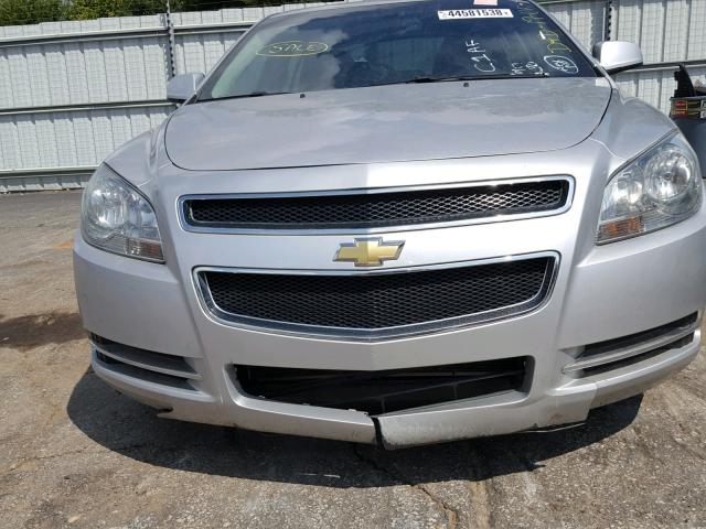 1G1ZD5E13BF352315 - 2011 CHEVROLET MALIBU 2LT SILVER photo 9