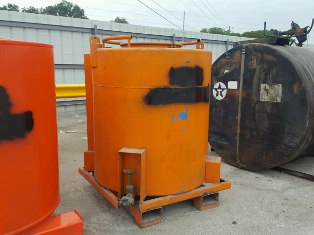 PE15 - 2013 FUEL TANK 345G ORANGE photo 1