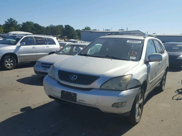 JTJHA31U440025425 - 2004 LEXUS RX SILVER photo 2