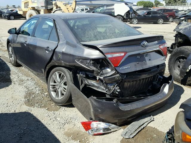 4T1BF1FK6GU255482 - 2016 TOYOTA CAMRY LE CHARCOAL photo 3