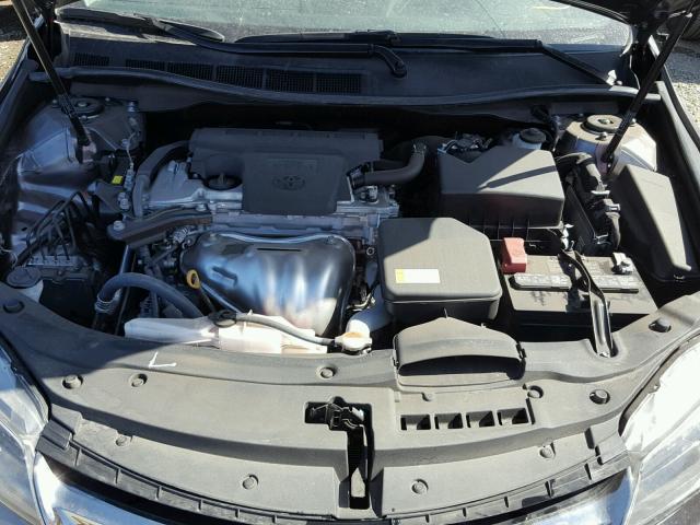 4T1BF1FK6GU255482 - 2016 TOYOTA CAMRY LE 石墨色 照片 7