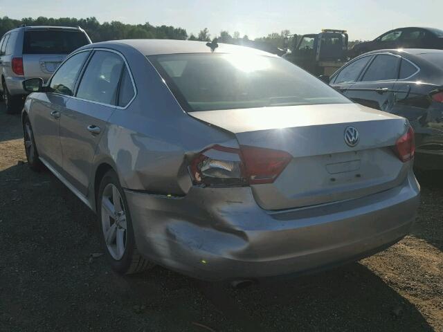1VWBP7A33DC064198 - 2013 VOLKSWAGEN PASSAT SE SILVER photo 3