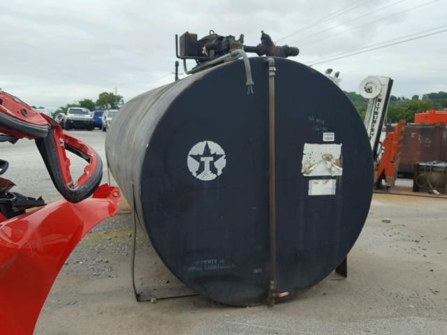 PE24 - 2012 FUEL TANK 2000G Qara foto 3