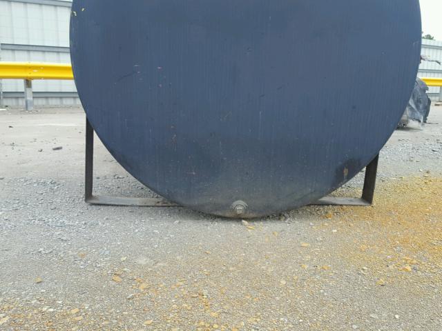 PE24 - 2012 FUEL TANK 2000G BLACK photo 8