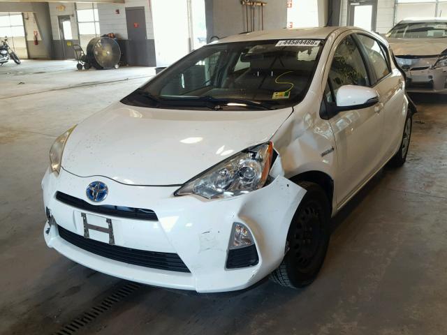 JTDKDTB35C1014741 - 2012 TOYOTA PRIUS C WHITE photo 2