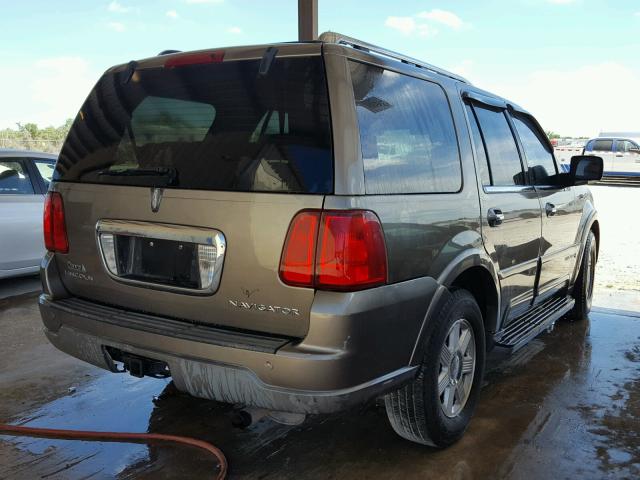 5LMFU27RX3LJ04795 - 2003 LINCOLN NAVIGATOR 银色 照片 4