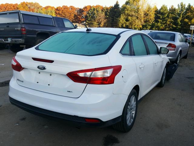 1FAHP3H26CL349730 - 2012 FORD FOCUS SILVER photo 4