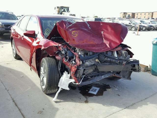 4T1BF1FK1GU575924 - 2016 TOYOTA CAMRY LE წითელი ფოტო 1