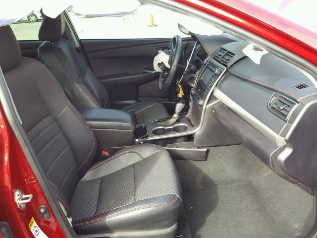 4T1BF1FK1GU575924 - 2016 TOYOTA CAMRY LE წითელი ფოტო 5