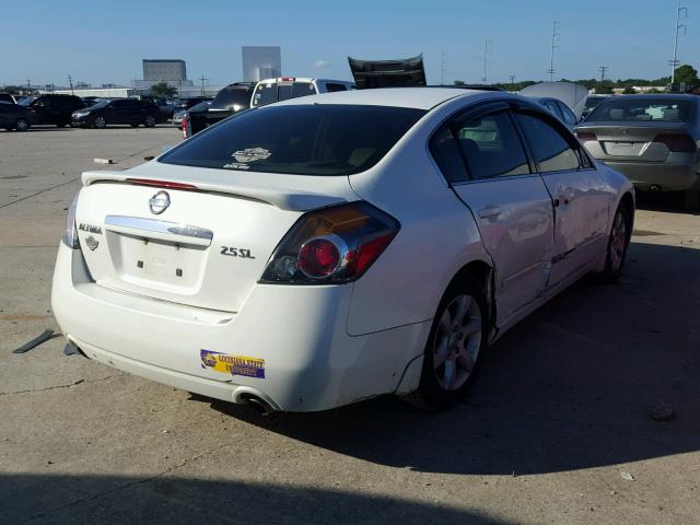 1N4AL21E98N469898 - 2008 NISSAN ALTIMA WHITE photo 4