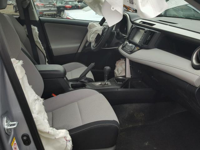 2T3RFREV6GW503018 - 2016 TOYOTA RAV4 XLE SILVER photo 5