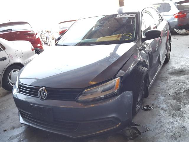 3VW2K7AJ1CM331865 - 2012 VOLKSWAGEN JETTA BASE Մոխրագույն լուսանկար 2