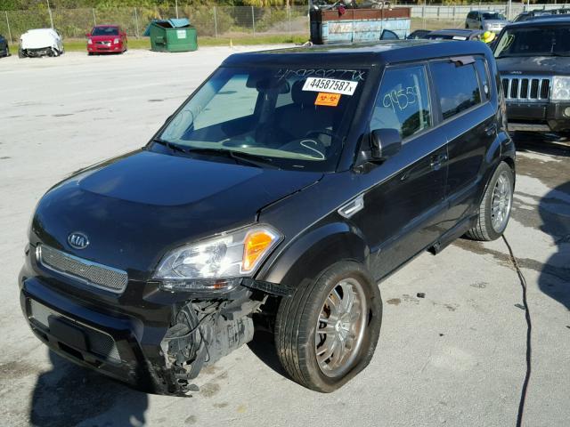 KNDJT2A24B7316020 - 2011 KIA SOUL BROWN photo 2