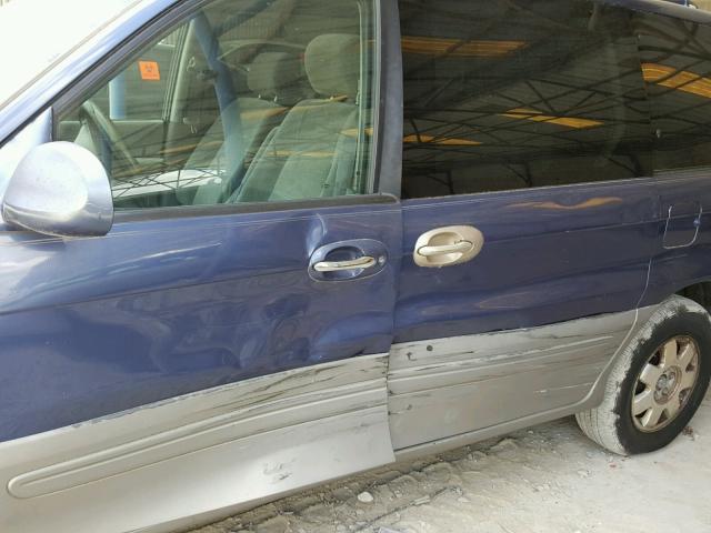 KNDUP131X26322572 - 2002 KIA SEDONA EX BLUE photo 9