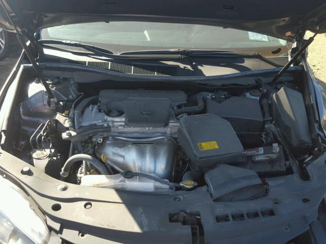 4T1BF1FK8FU057498 - 2015 TOYOTA CAMRY LE GRAY photo 7