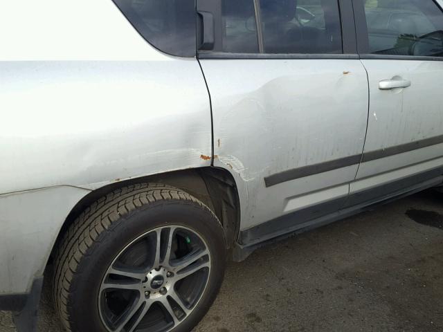 1J4NT1FA8BD231964 - 2011 JEEP COMPASS SP SILVER photo 9