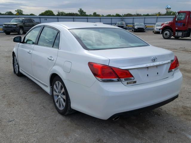 4T1BK3DB3CU470578 - 2012 TOYOTA AVALON BAS WHITE photo 3