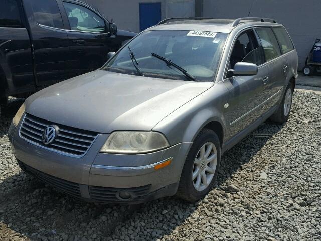 WVWVD63B64E071741 - 2004 VOLKSWAGEN PASSAT GLS SILVER photo 2