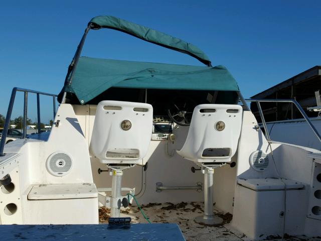 KWEDW138D202 - 2002 KEYW MARINE/TRL WHITE photo 6