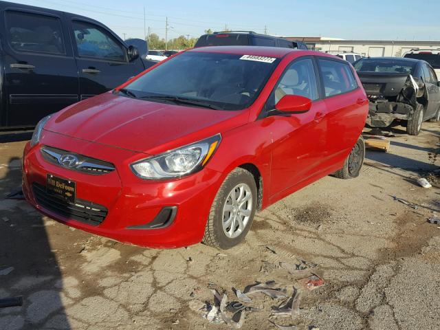 KMHCT5AE6EU145227 - 2014 HYUNDAI ACCENT ORANGE photo 2