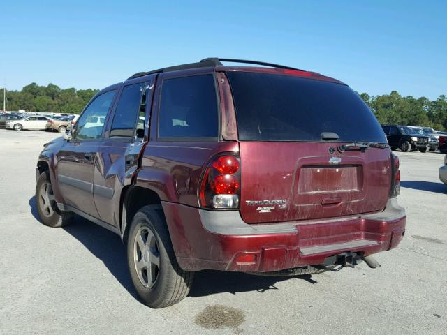 1GNDS13SX52244935 - 2005 CHEVROLET TRAILBLAZE MAROON photo 3