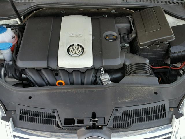 3VWJM71K78M106792 - 2008 VOLKSWAGEN JETTA WHITE photo 7