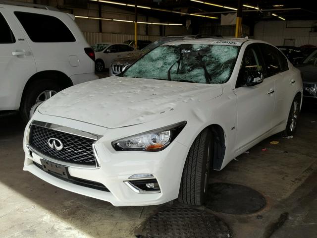 JN1EV7AP2JM357978 - 2018 INFINITI Q50 LUXE WHITE photo 2