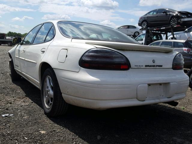 1G2WK52J03F128591 - 2003 PONTIAC GRAND PRIX WHITE photo 3