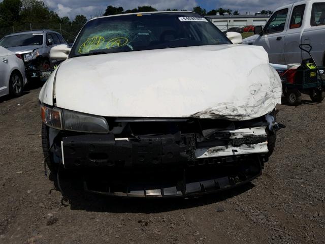 1G2WK52J03F128591 - 2003 PONTIAC GRAND PRIX WHITE photo 9