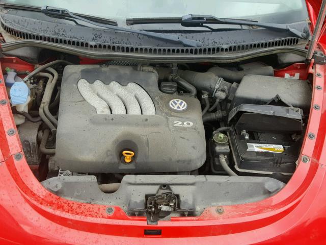 3VWCB21CX2M438582 - 2002 VOLKSWAGEN NEW BEETLE 红色 照片 7