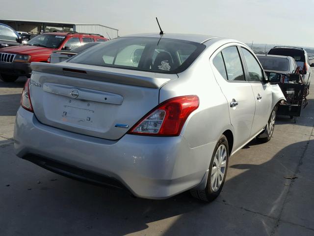 3N1CN7AP9FL811622 - 2015 NISSAN VERSA S SILVER photo 4