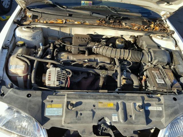 1G1JC124117278778 - 2001 CHEVROLET CAVALIER WHITE photo 7