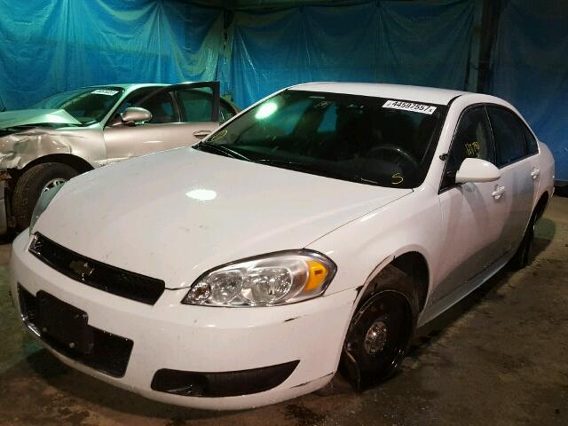 2G1WD5E37C1314650 - 2012 CHEVROLET IMPALA POL WHITE photo 2