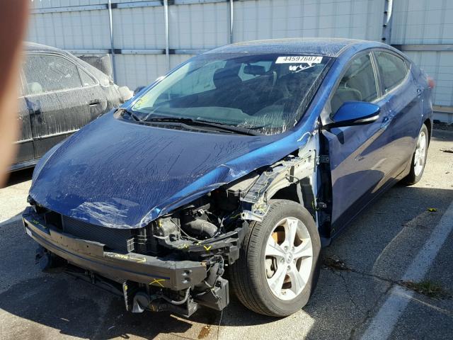 5NPDH4AEXGH765645 - 2016 HYUNDAI ELANTRA SE BLUE photo 2