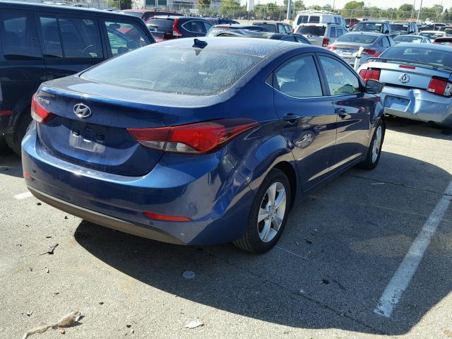 5NPDH4AEXGH765645 - 2016 HYUNDAI ELANTRA SE BLUE photo 4